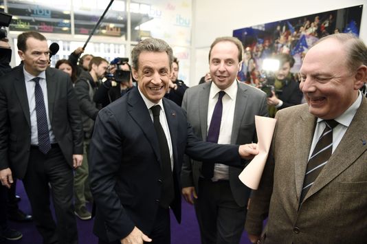 L'alliance de la droite UMP-UDI remporte largement les élections départementales