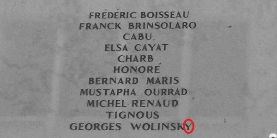 La plaque commémorant les victimes du 7 janvier 2015 écorne le nom de Wolinski