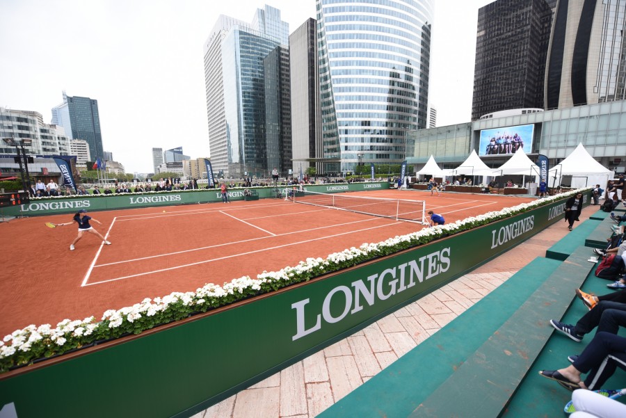 La finale de Longines Future Tennis Aces s'est déroulée samedi 28 mai sur un court en terre battue à la Défense.