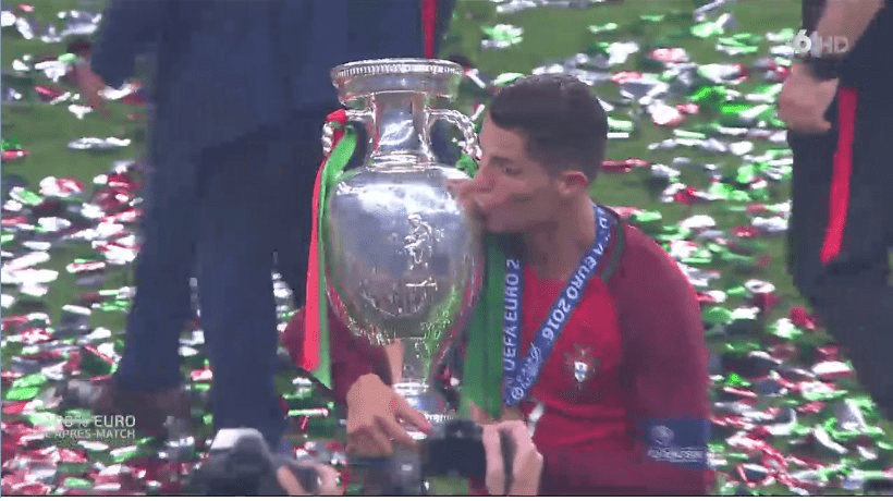 Le Portugal a remporté la finale de l'Euro 2016 le 10 juillet à Saint-Denis face à la France (1-0 ap.). C'est le premier titre international pour la Séleçao et pour Cristiano Ronaldo.