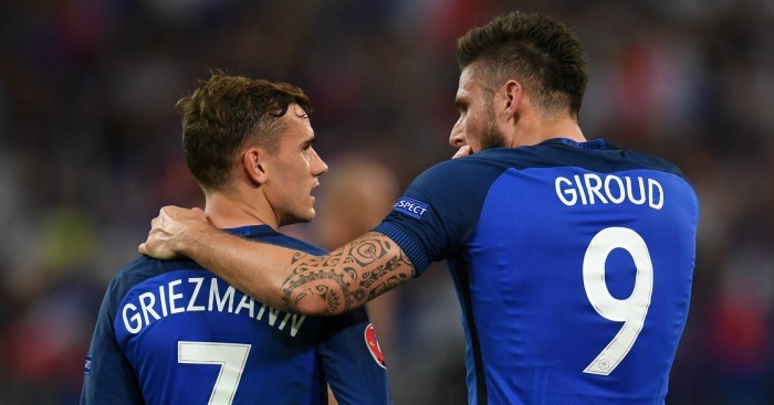 La France a concédé le match nul 0-0 en Biélorussie lors de son premier match des éliminatoires de la Coupe du monde 2018. Le duo d'attaque Griezmann - Giroud a échoué à peser sur la défense adverse.