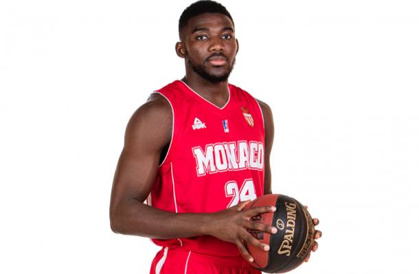 Pour sa 161ème émission, le Sporting Club a reçu lundi 14 novembre (19h-21h) le basketteur Yakuba Ouattara qui évolue à l'AS Monaco.