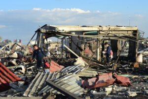 Une explosion sur le plus grand marché de feux d'artifice du Mexique a tué au moins 31 personnes et fait 72 blessés mardi à Tultepec, près de Mexico.