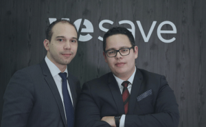 Les co-fondateurs de WeSave Jonathan Herscovici, Président ( à gauche) accompagné de Zakaria Laguel, Directeur général (à droite)