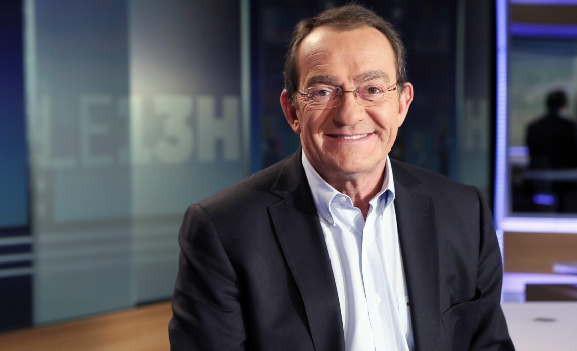 Jean-Pierre Pernaut sur le plateau du 13 heures de TF1