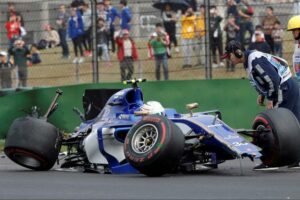 La Sauber de Giovinazzi après son second crash du week-end.