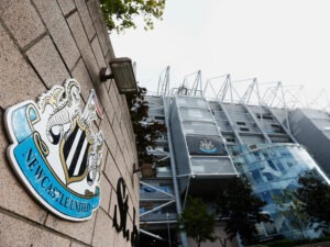 Vaste opération du fisc chez des clubs anglais et français
