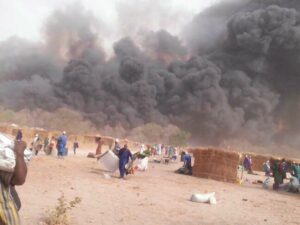 Incendie impressionant au Sénégal