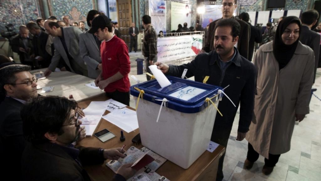Ouverture des bureaux de vote en Iran pour l'élection présidentielle