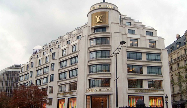 Tentative de braquage dans la boutique Louis Vuitton des Champs-Elysées