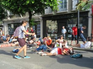 Record du monde du mannequin challenge battu à Compiègne