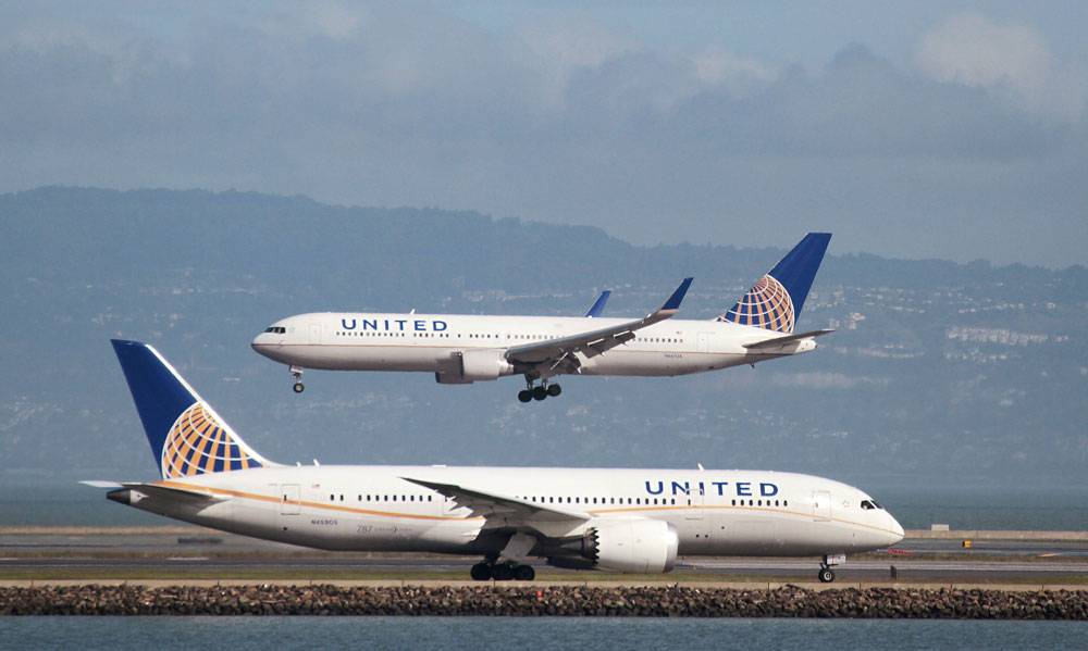 Les codes d'accès aux cockpits des avions United fuitent sur le web