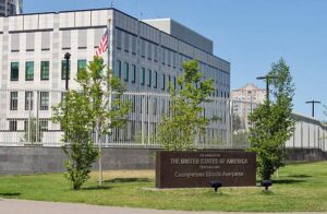 L'ambassade des Etats-Unis en Ukraine frappée par une bombe