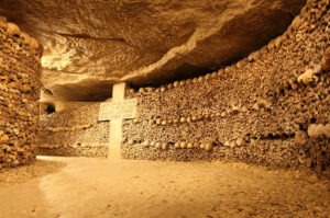 Deux jeunes retrouvés indemnes après avoir passé 3 jours dans les catacombes de Paris
