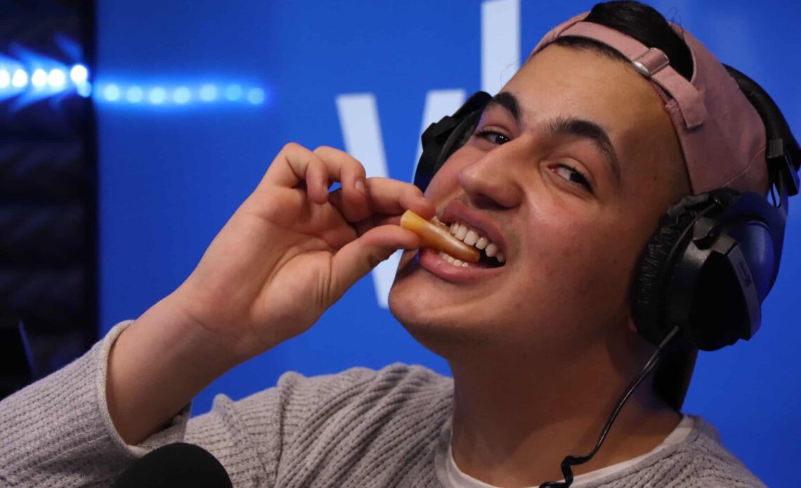 Kader Bueno dans Le Grand N'importe Quoi sur VL