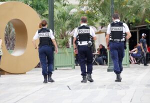 Un adolescent interpellé pour avoir menacé un camarade avec une arme de poing