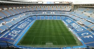 alt= » Réal Madrid reçoit l'Ajax Amsterdam au Santiago Bernabeu«