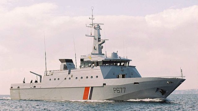 Photo d'un navire de la marine de France