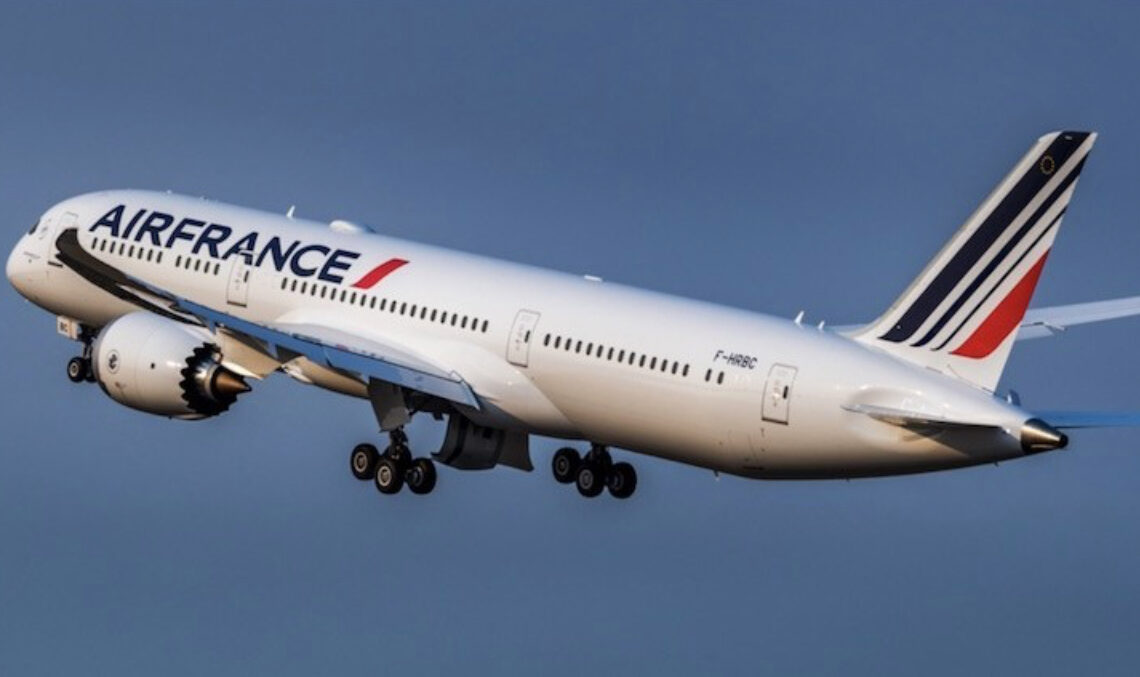 Avion en vol de la compagnie Air France