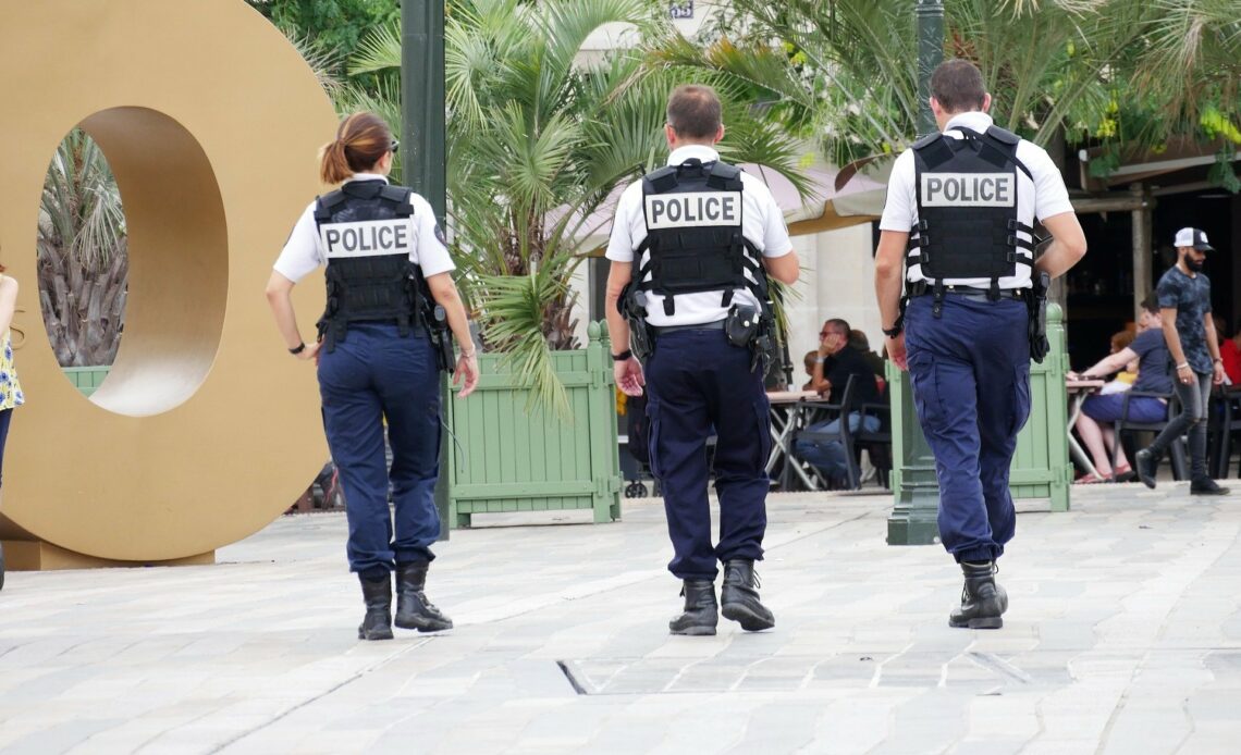 Policiers en service