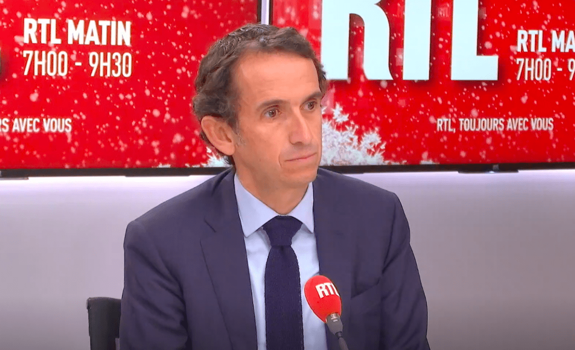 Carrefour va embaucher 15.000 jeunes en 2021