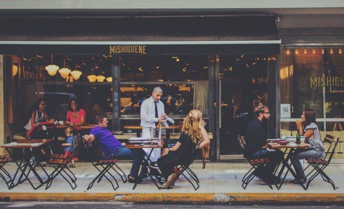 pourboires restaurants cafés