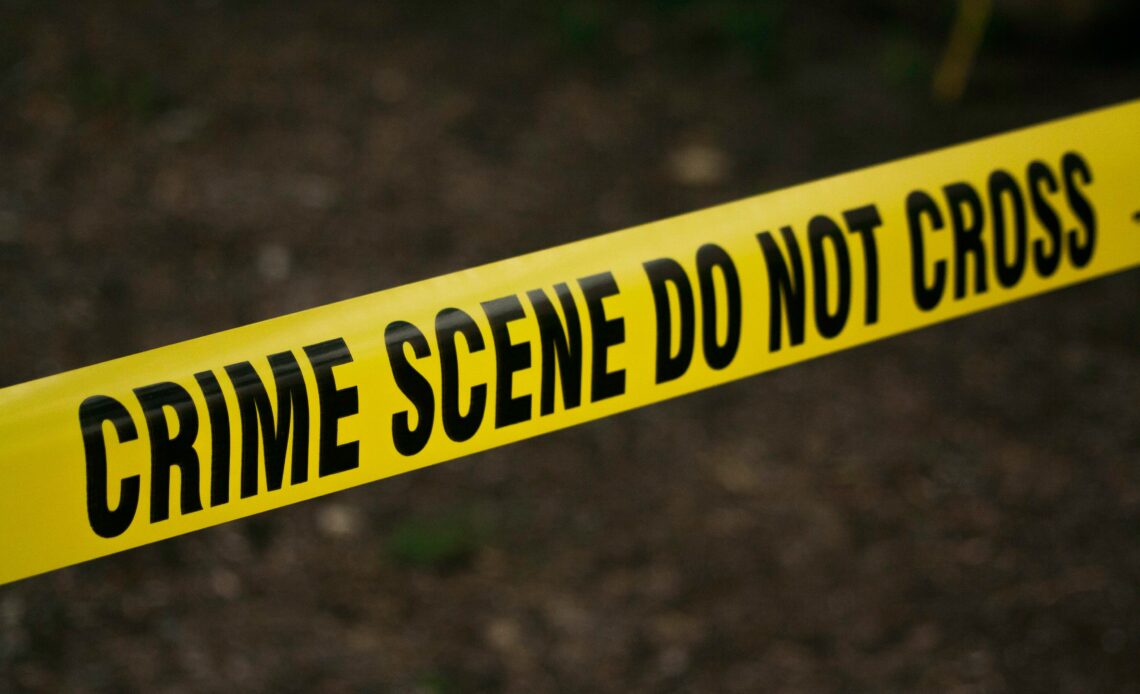 adolescente 14 ans tuée balle perdue Los Angeles cabine essayage