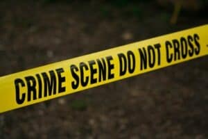 adolescente 14 ans tuée balle perdue Los Angeles cabine essayage