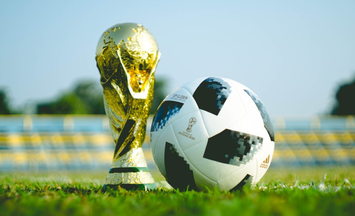 Russie exclue compétition sportive UEFA FIFA décision