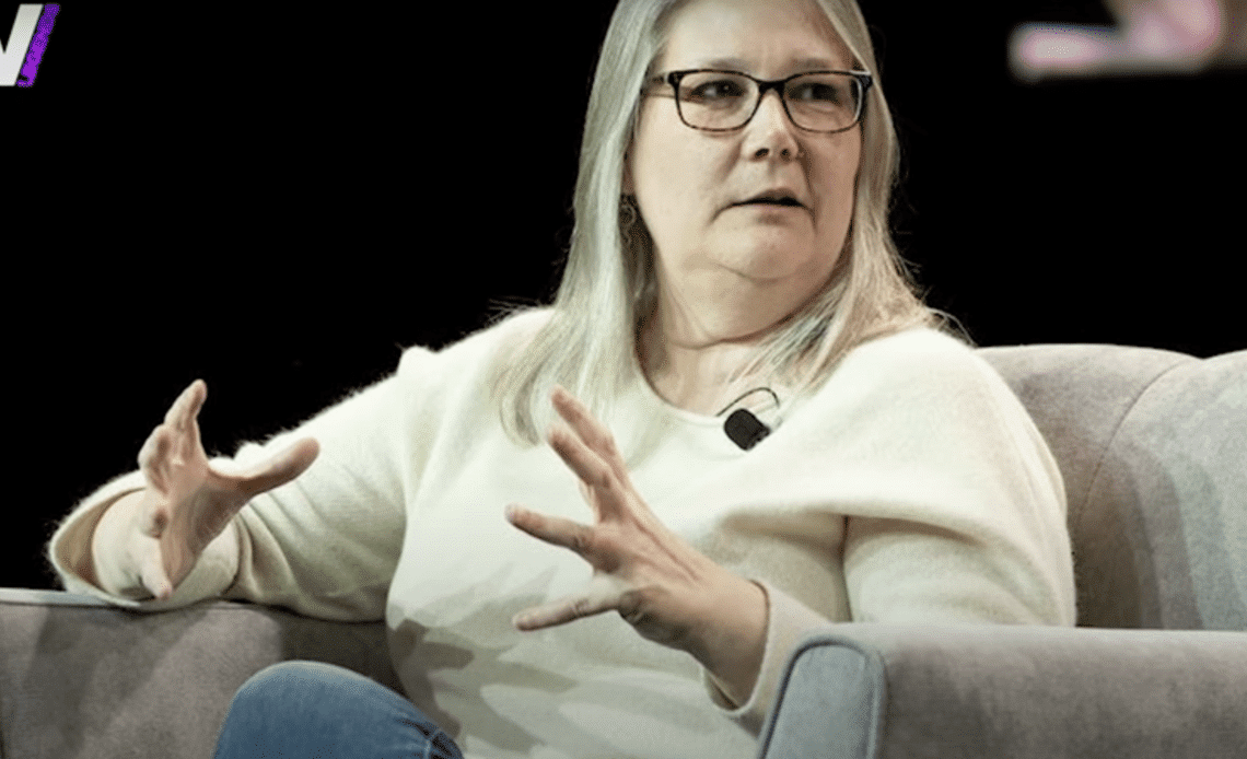 Amy Hennig