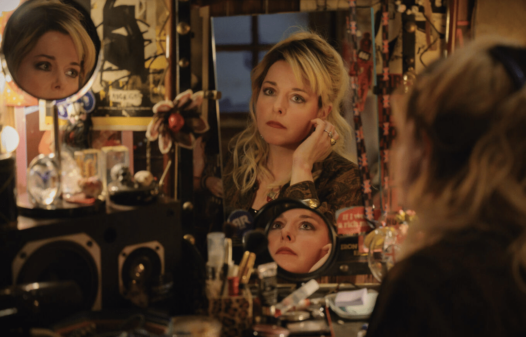 Série "Max" : Une amie dévouée