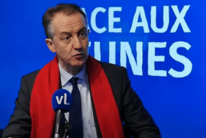 Christophe Barbier Face aux jeunes